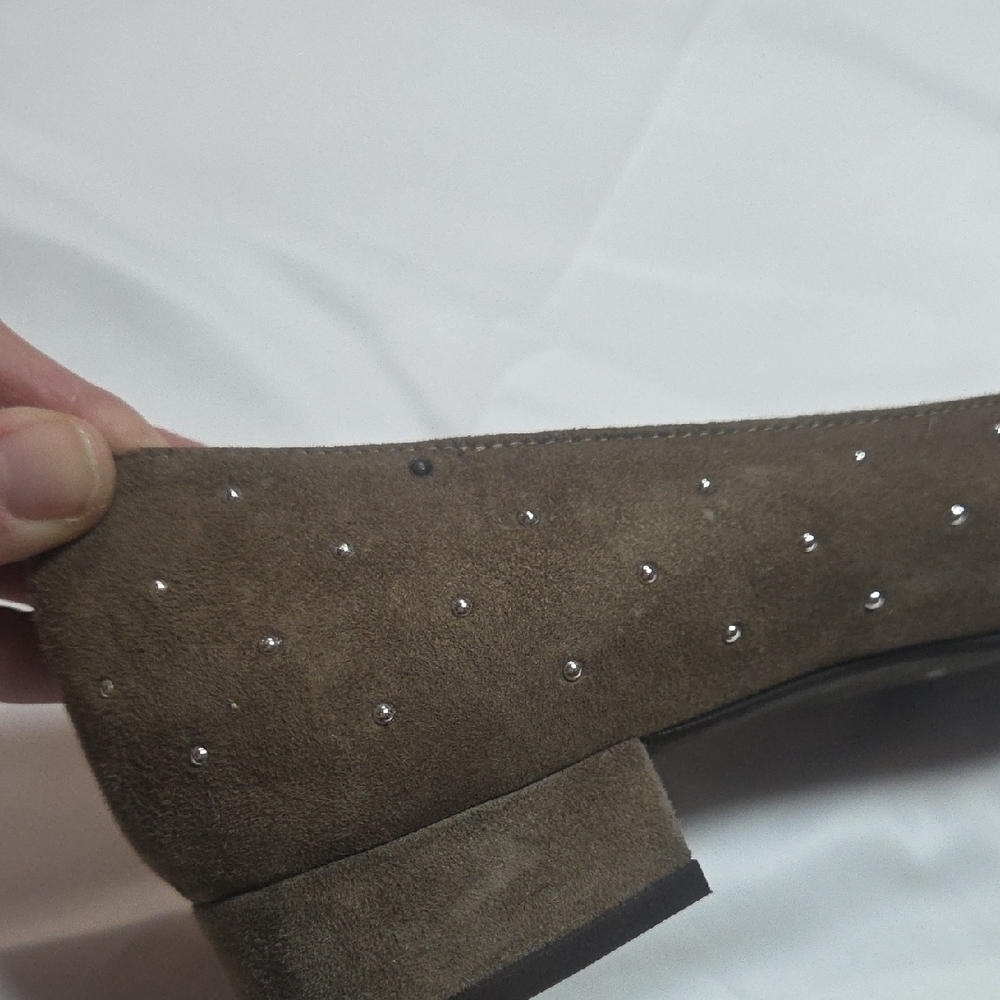 Sesto Meucci Taupe Suede Studded Flats 10 - Picture 11 of 11